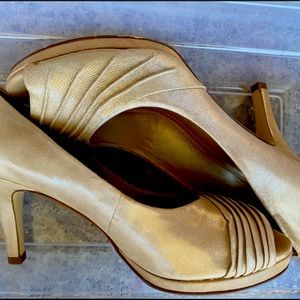 Never worn Alex Marie shoes